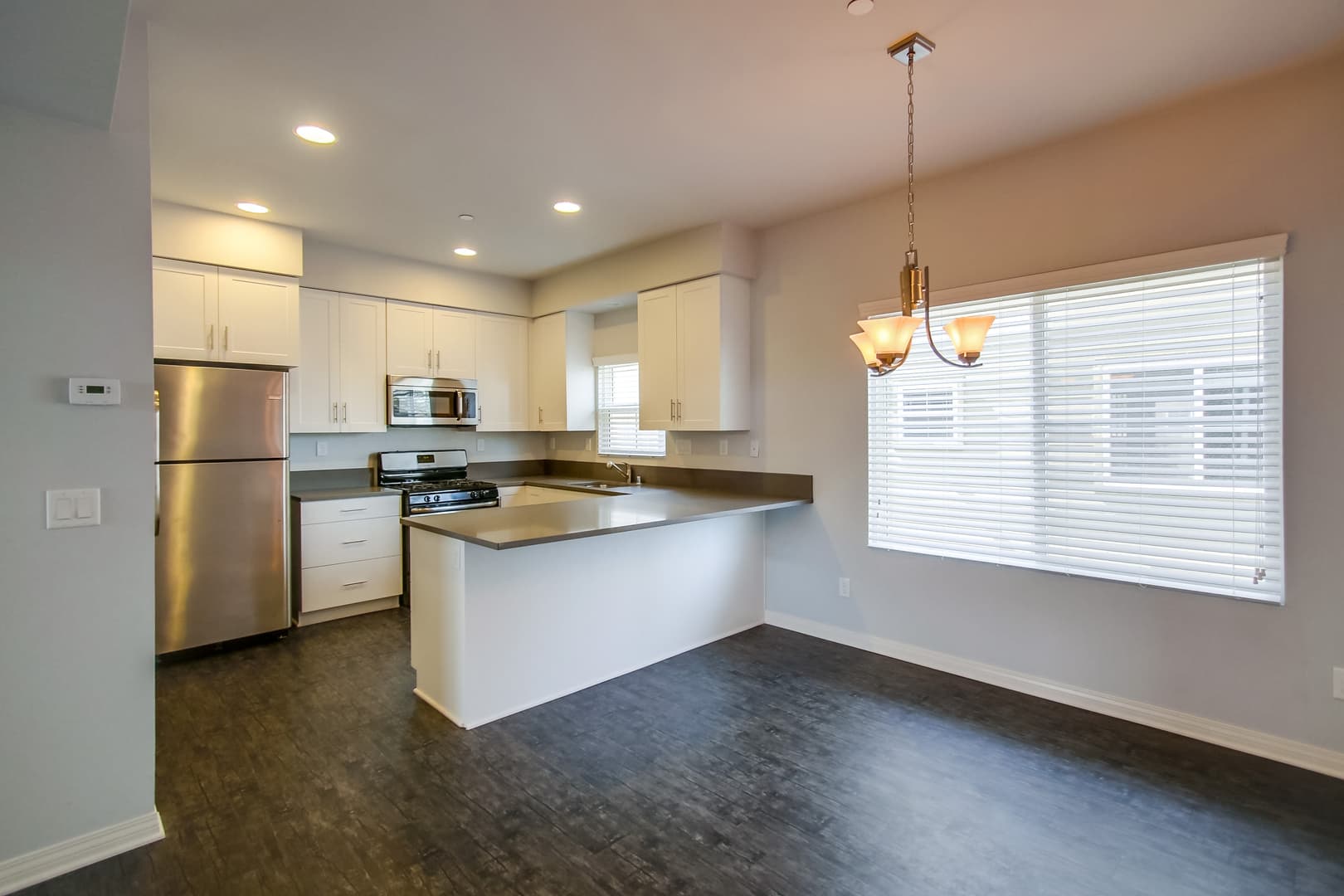 San Diego Apartment: 307 Sycamore Road
