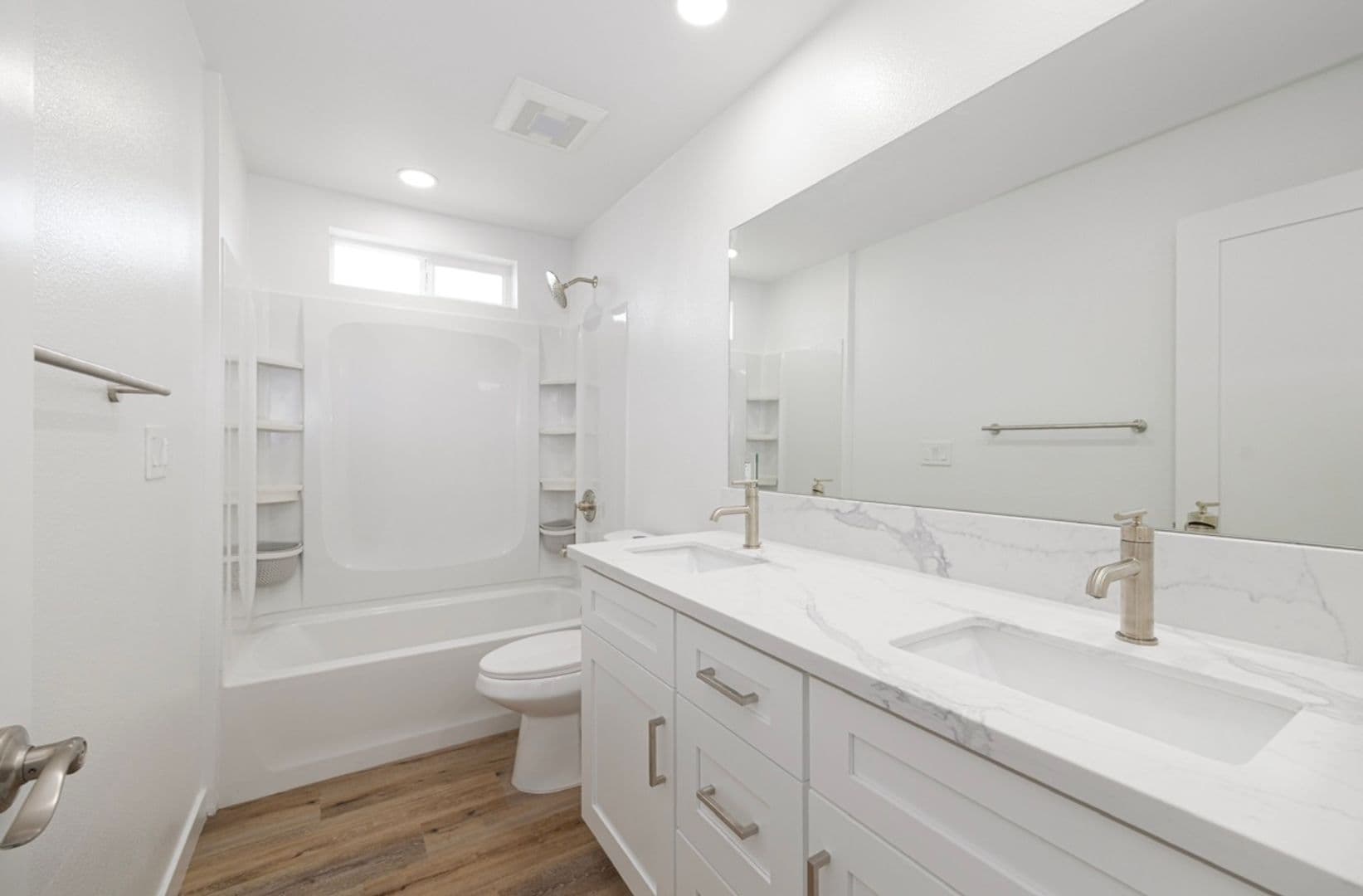 San Diego Apartment: 133 - 137 West Olive