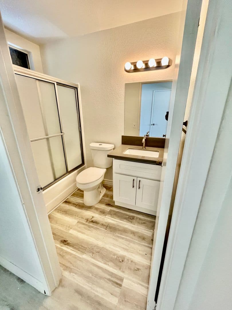 San Diego Apartment: 4243 49th street