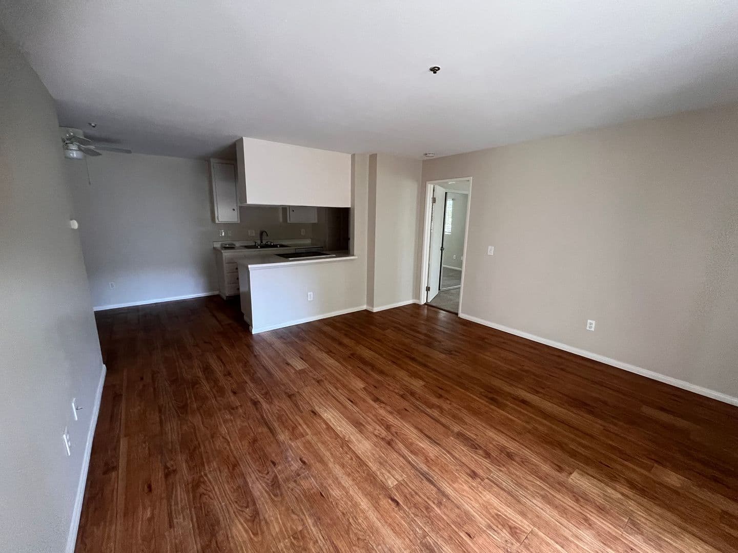 Vista Apartment: 322 Hillside Terrace