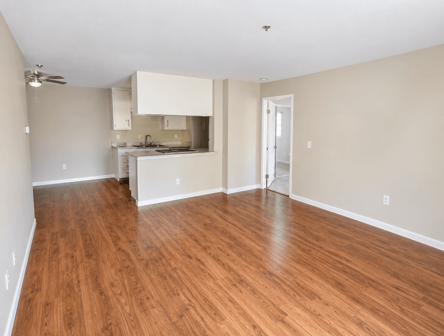 Vista Apartment: 322 Hillside Terrace