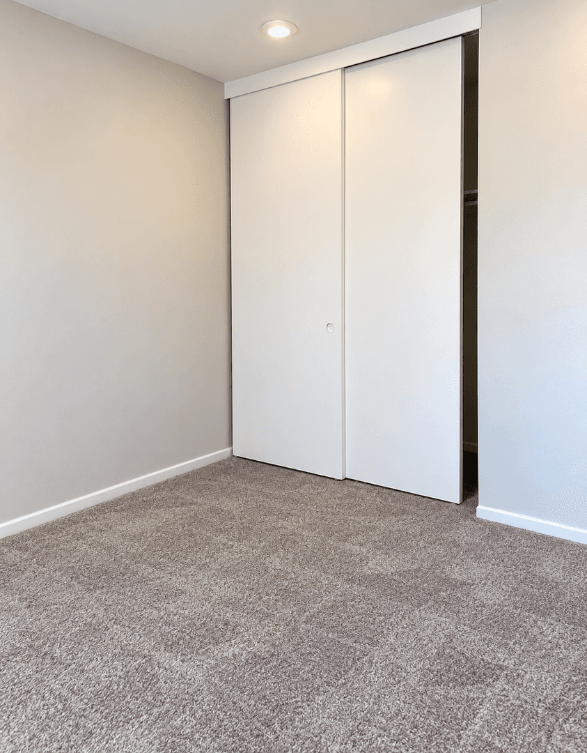 Vista Apartment: 322 Hillside Terrace