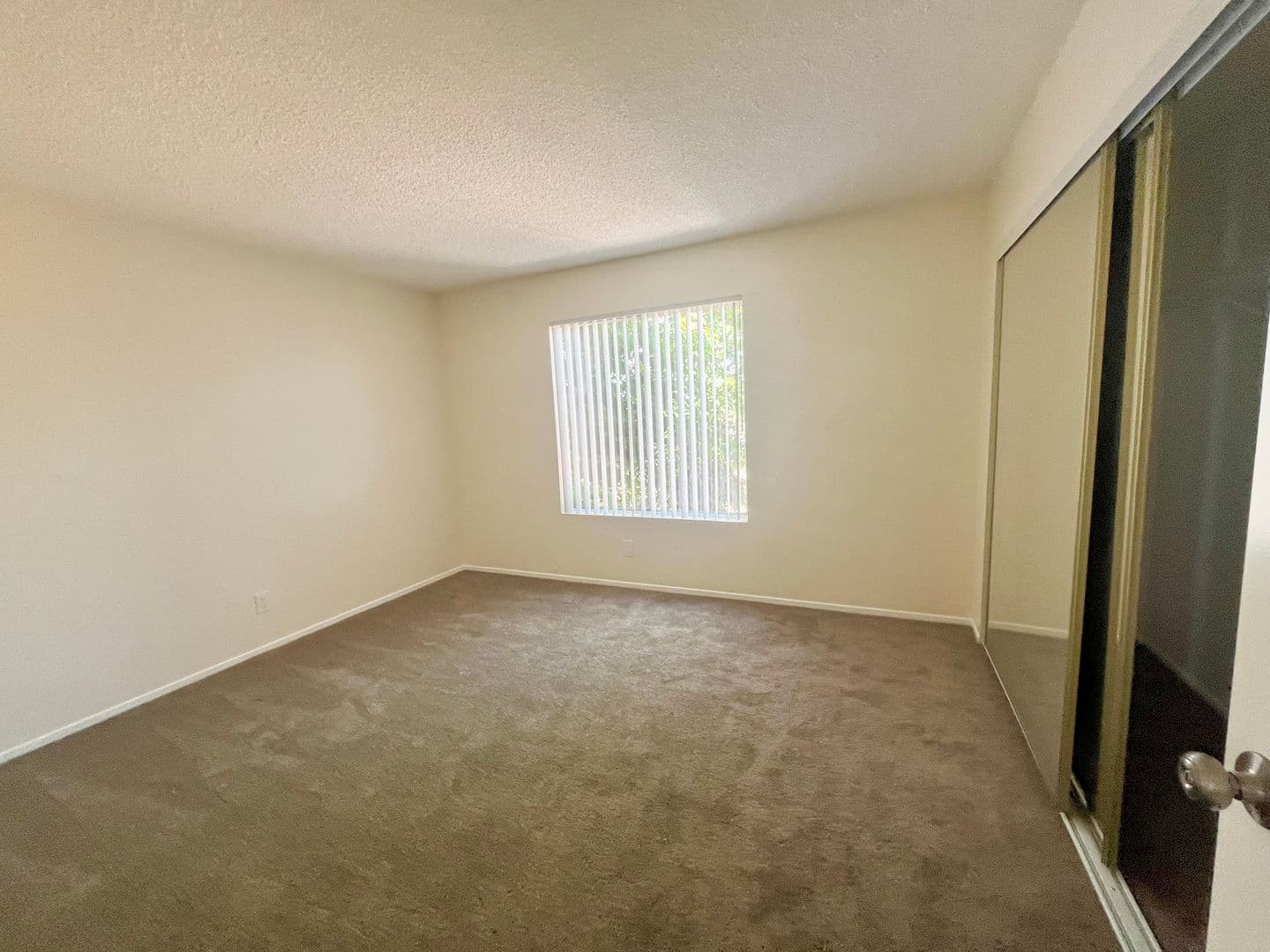 National City Apartment: 1937 L Avenue