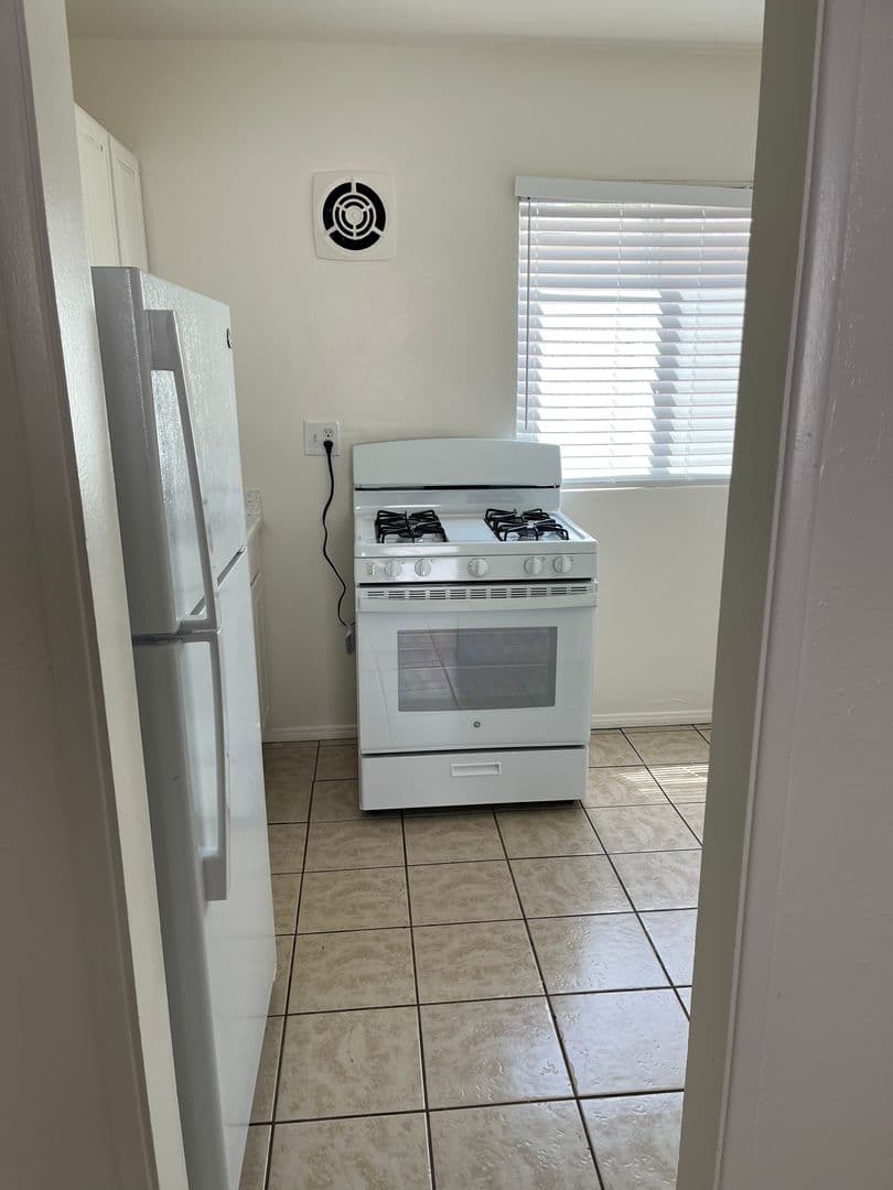 San Diego Apartment: 3235-3239 Collier Avenue
