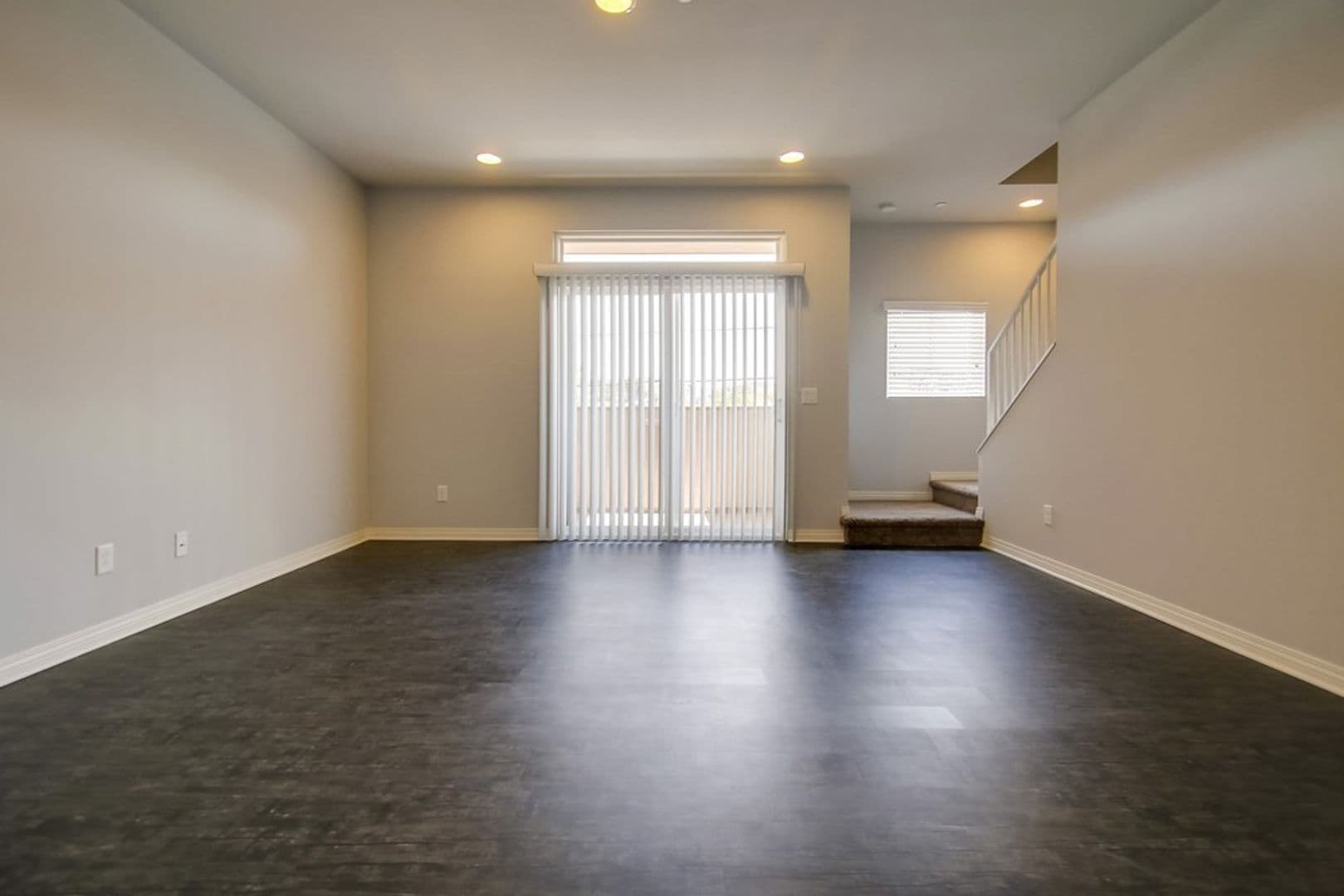 San Diego Apartment: 392 Sycamore Road