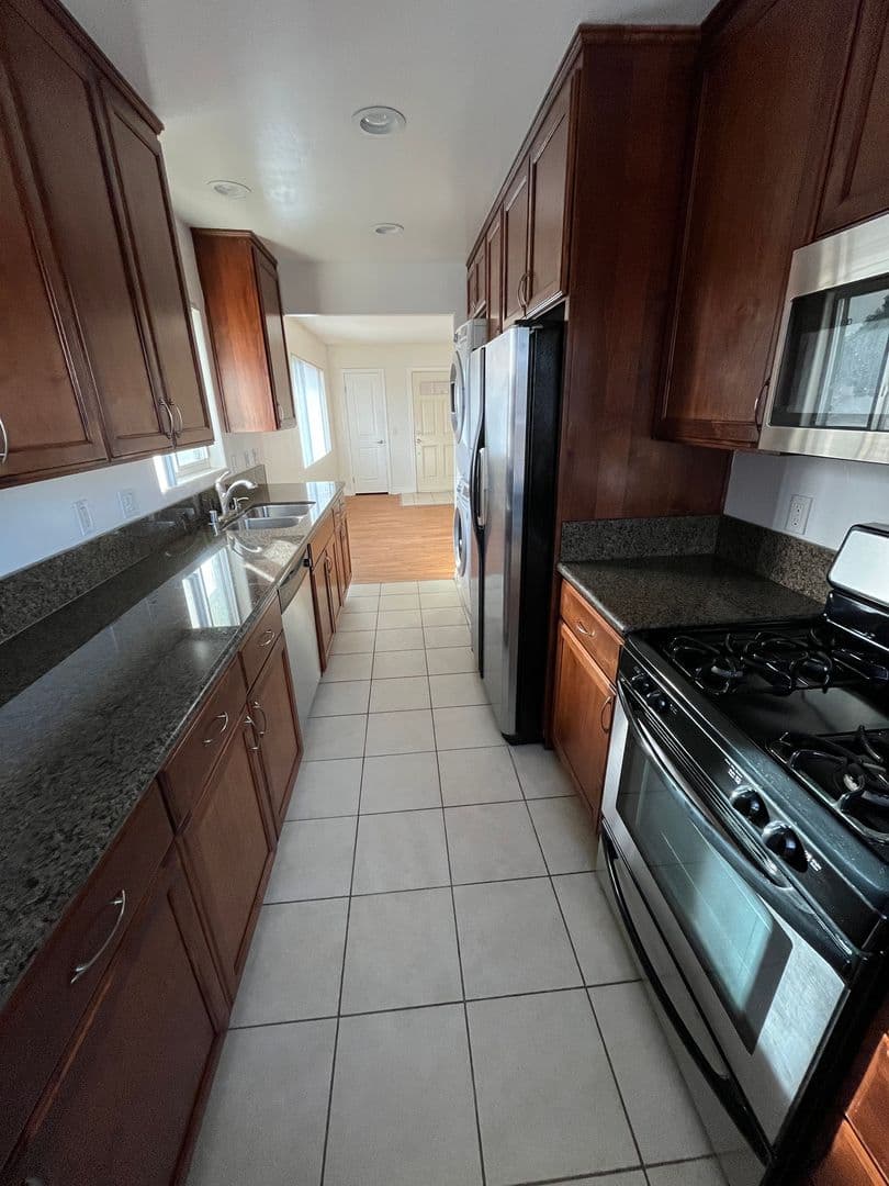 Imperial Beach Apartment: 856 Calla Avenue