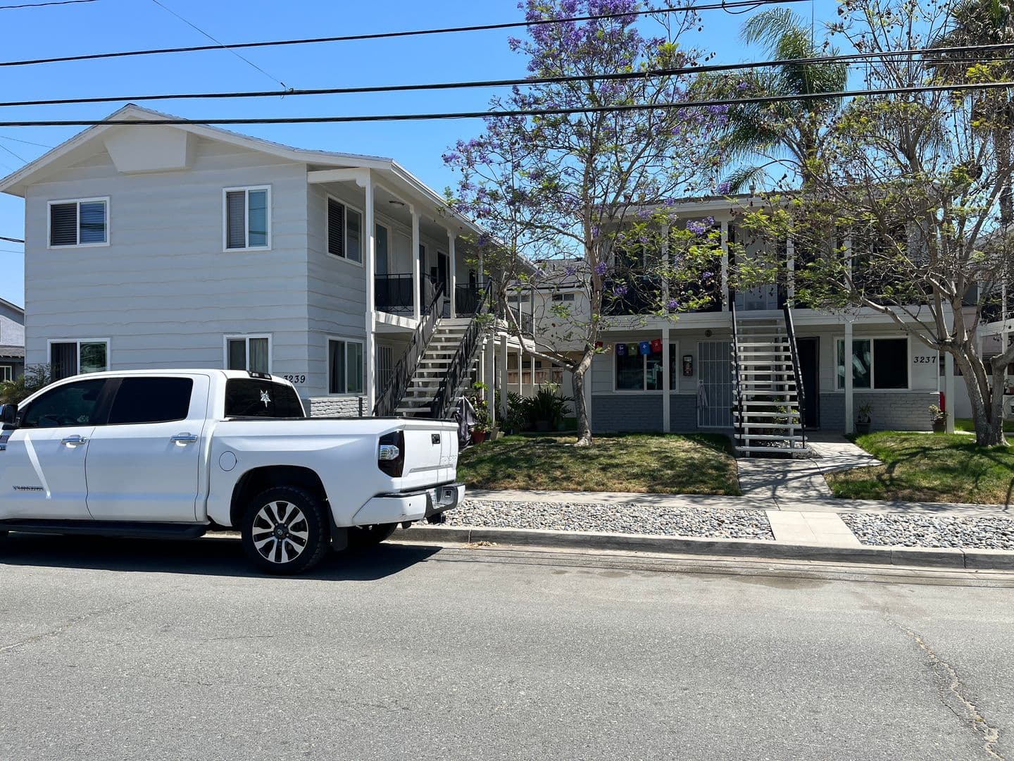 San Diego Apartment: 3235-3239 Collier Avenue
