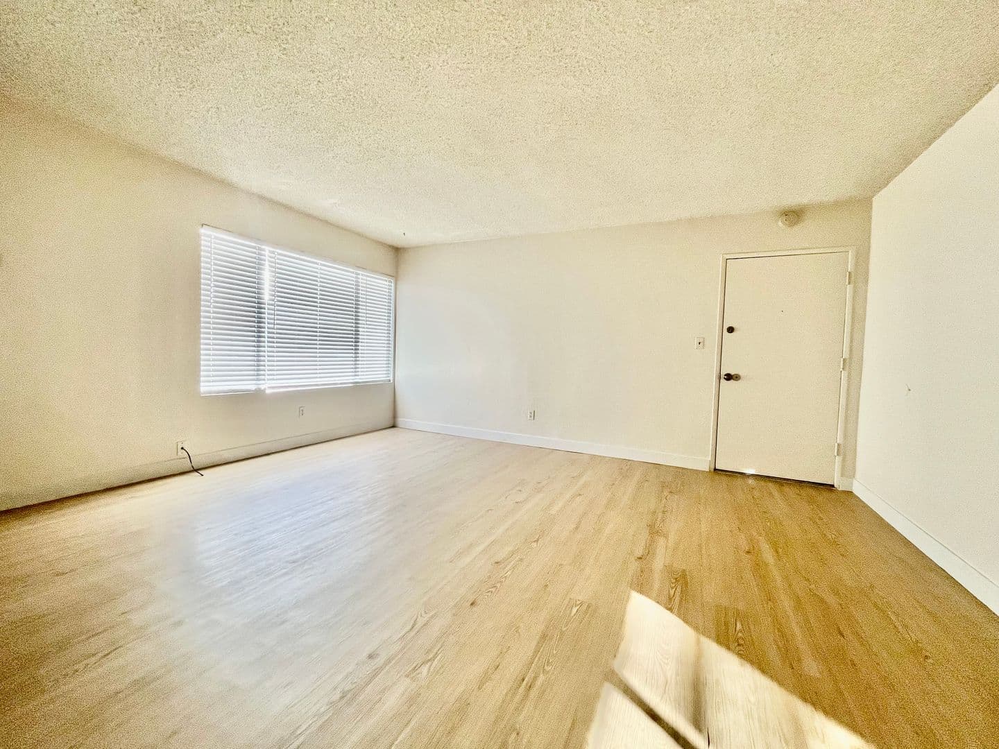 SAN DIEGO Apartment: 1480 FORTUNA AVE.