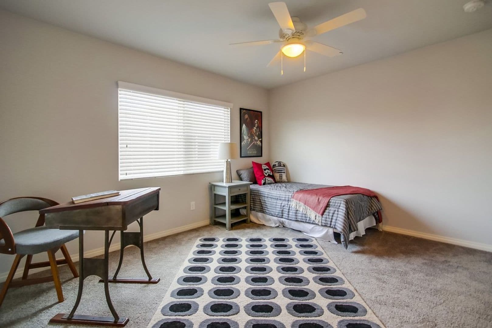 San Diego Apartment: 392 Sycamore Road