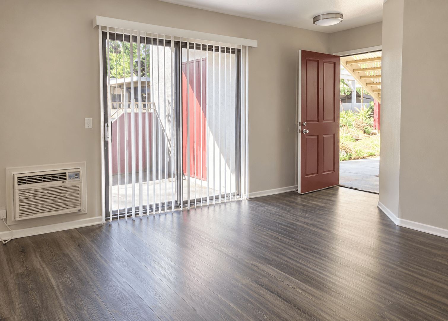 Vista Apartment: 322 Hillside Terrace