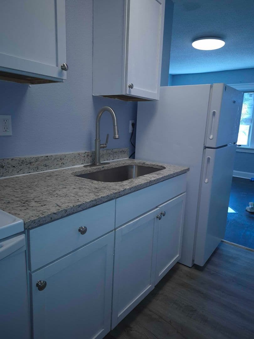 Kansas City Apartment: 2454 Benton Blvd