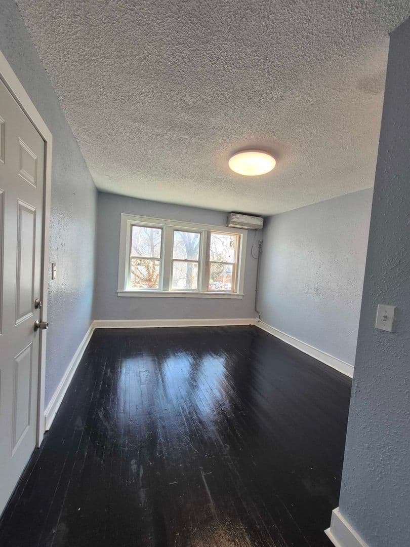 Kansas City Apartment: 2454 Benton Blvd