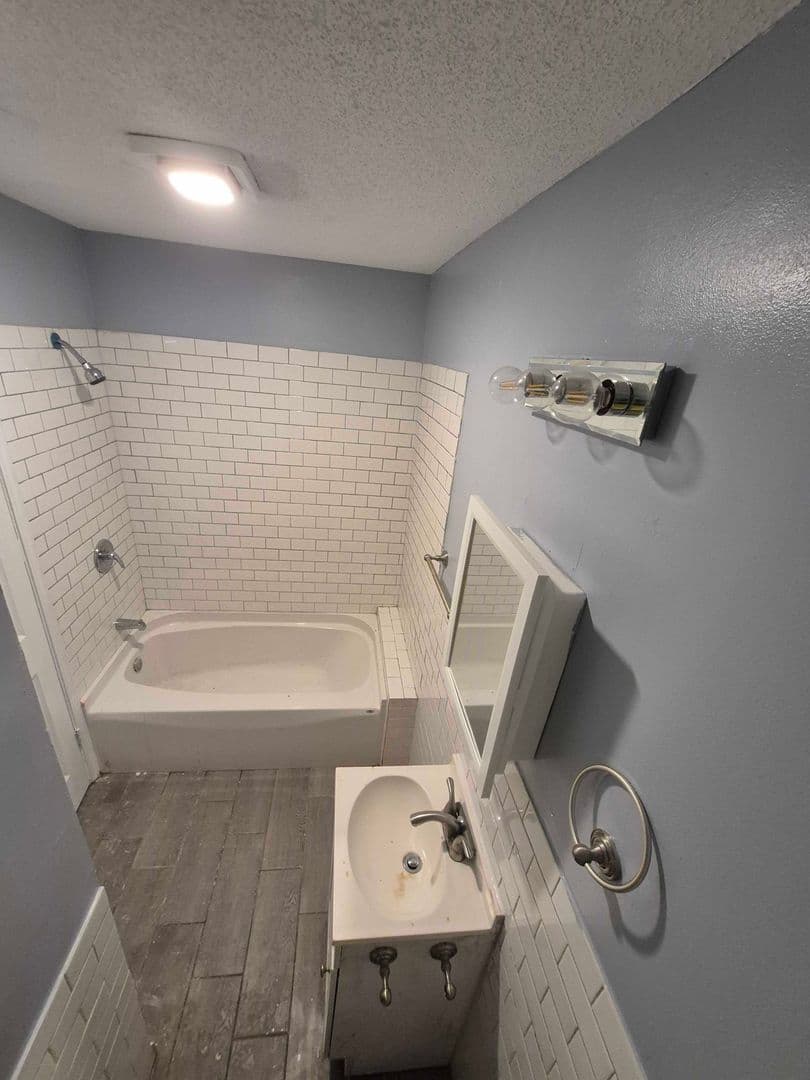 Kansas City Apartment: 2454 Benton Blvd