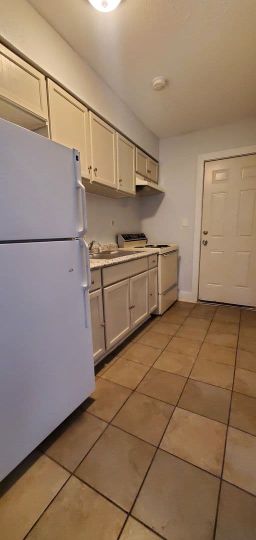 Kansas City Apartment: 2703 Benton Blvd