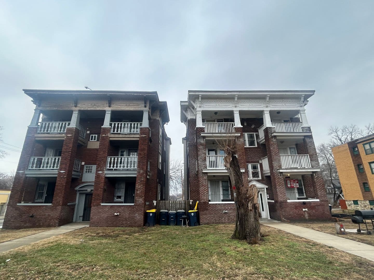 Kansas City Apartment: 2703 Benton Blvd