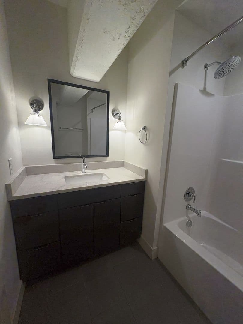 Lynchburg Apartment: 712 12th Street