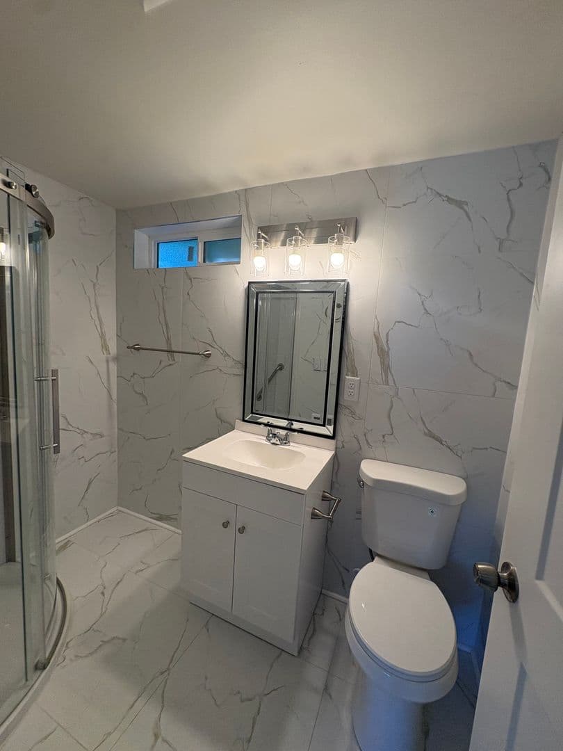 Edmonds House: 8630 242nd St SW