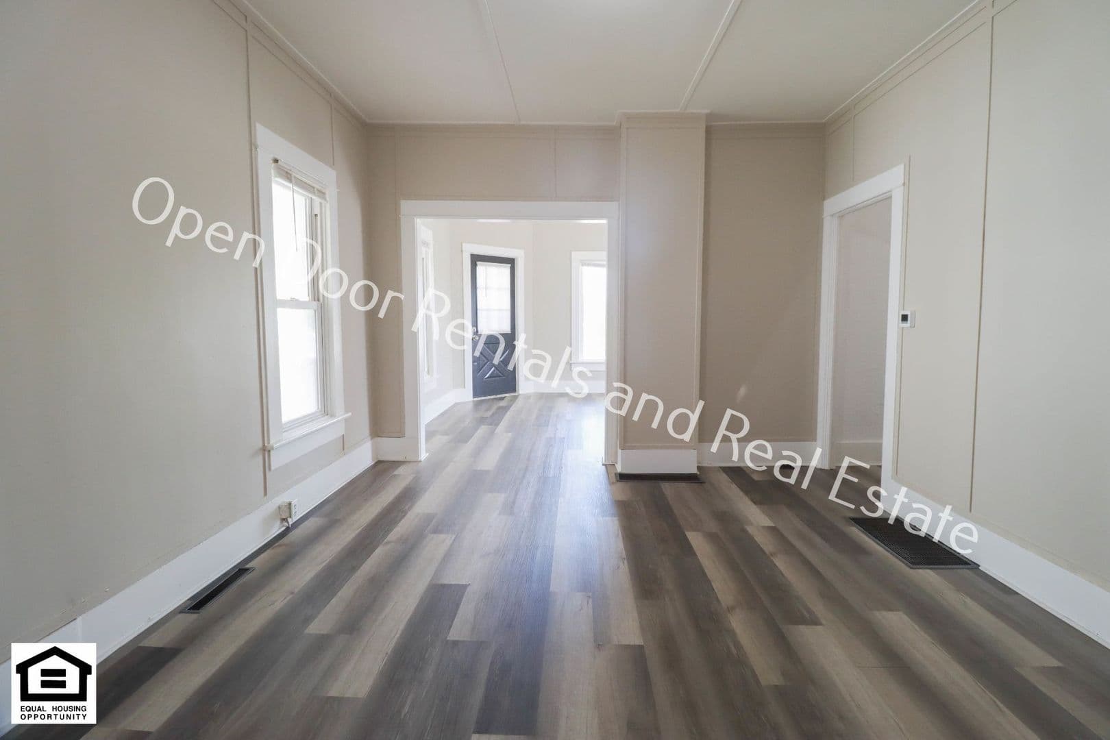Auburn House: 1327 S Cedar St
