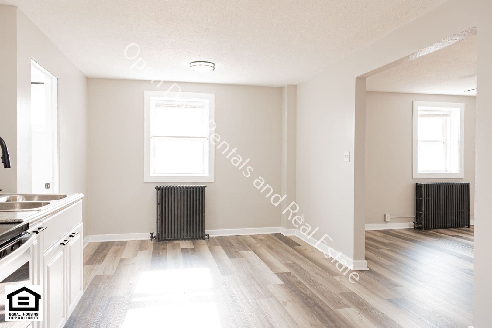 Auburn Apartment: 202 N Jackson St