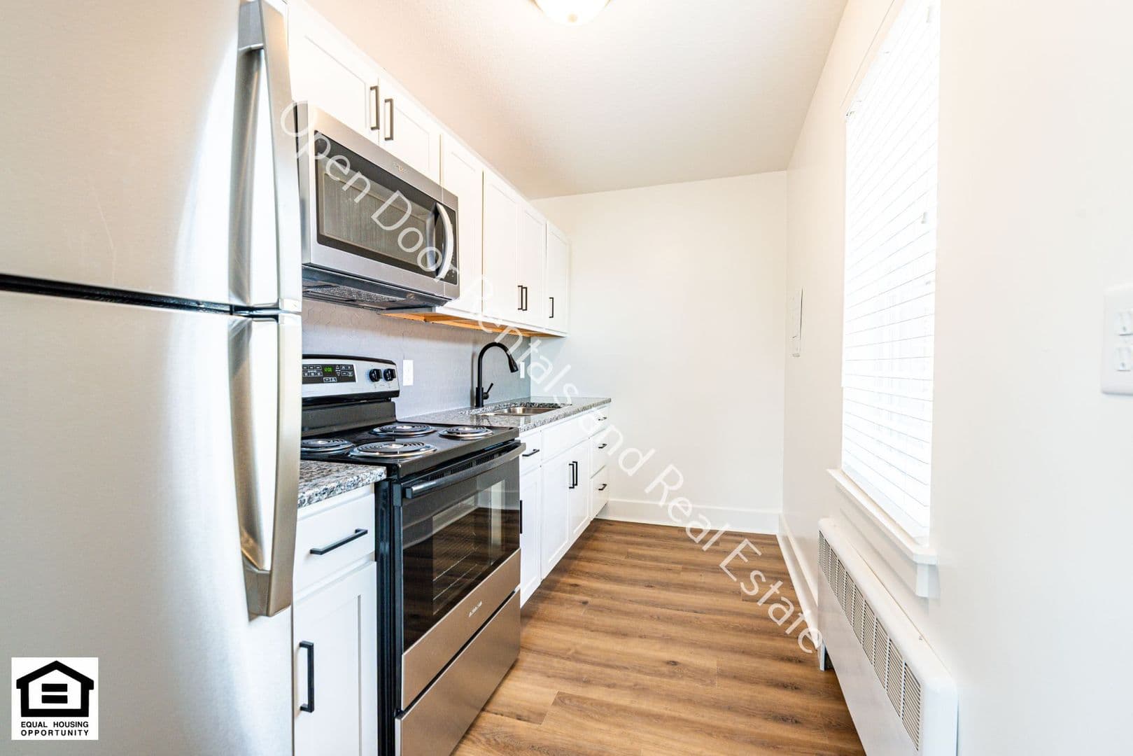 Fort Wayne Apartment: 1823 Griswold Drive