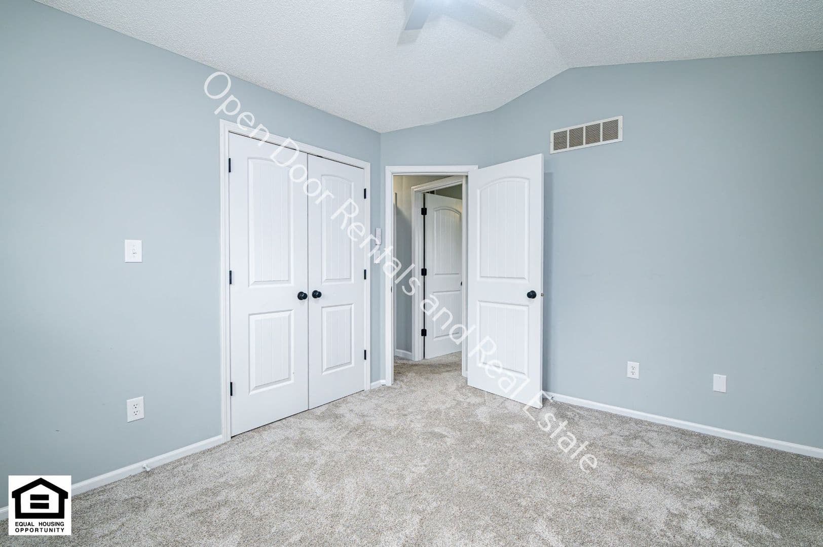 Woodburn House: 5021 Clovedale Dr