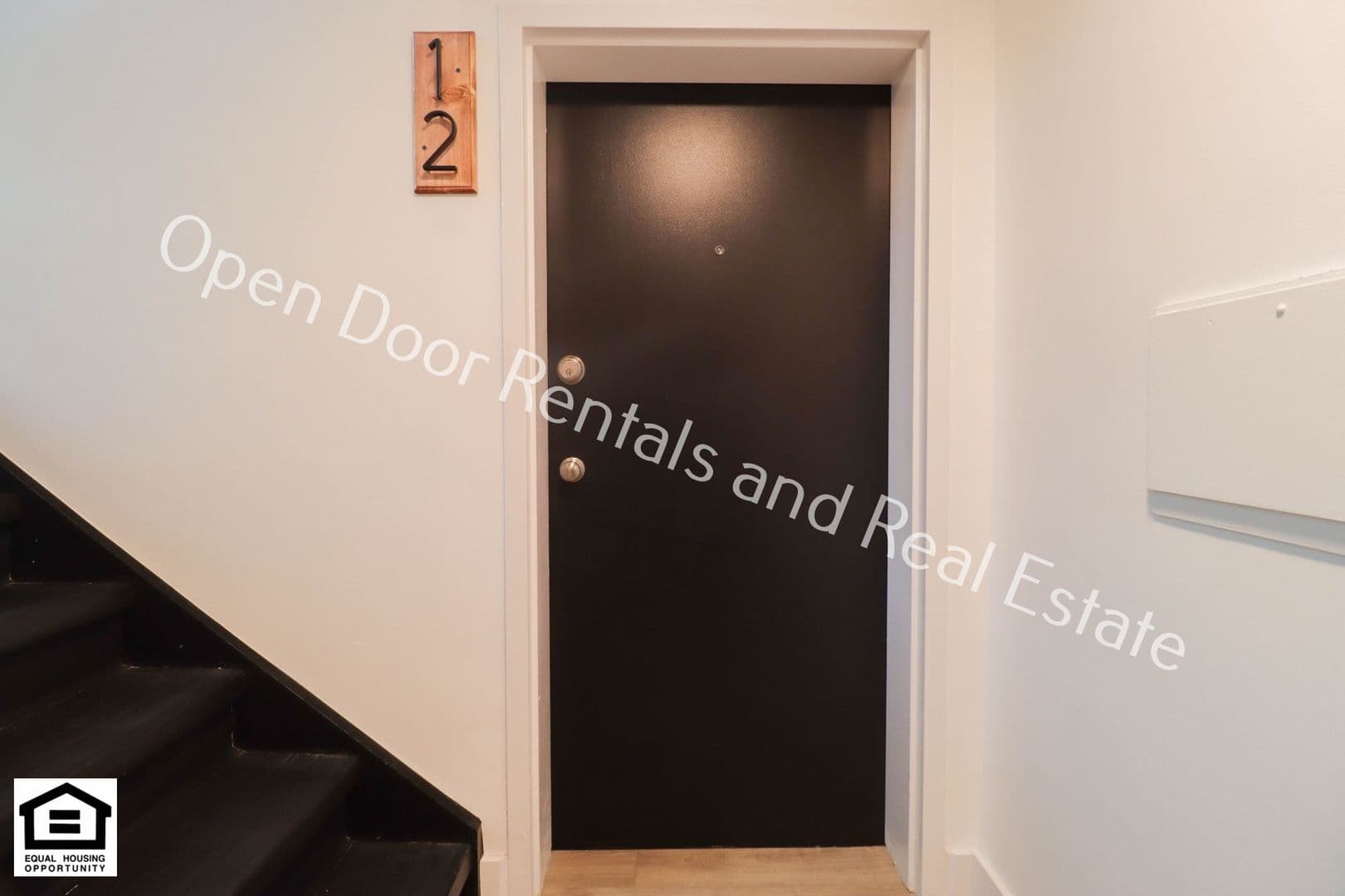 Fort Wayne Apartment: 1823 Griswold Drive