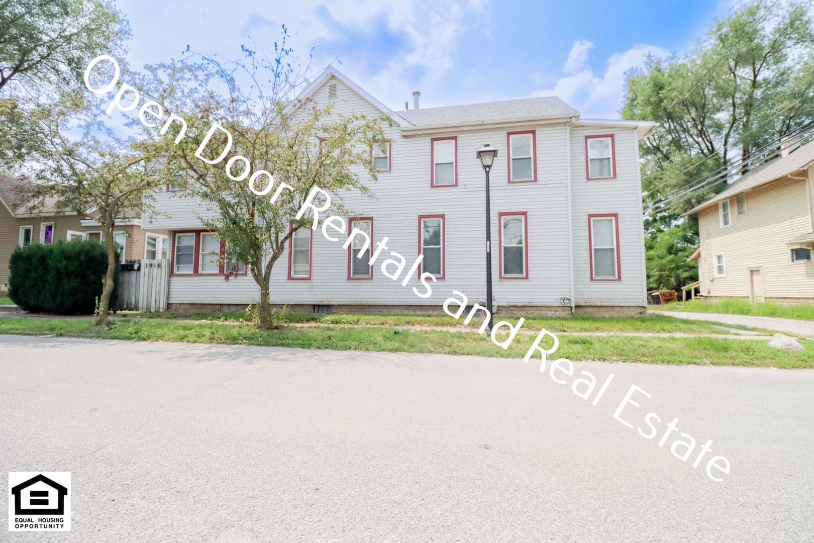 Fort Wayne Apartment: 1918 Riedmiller Ave