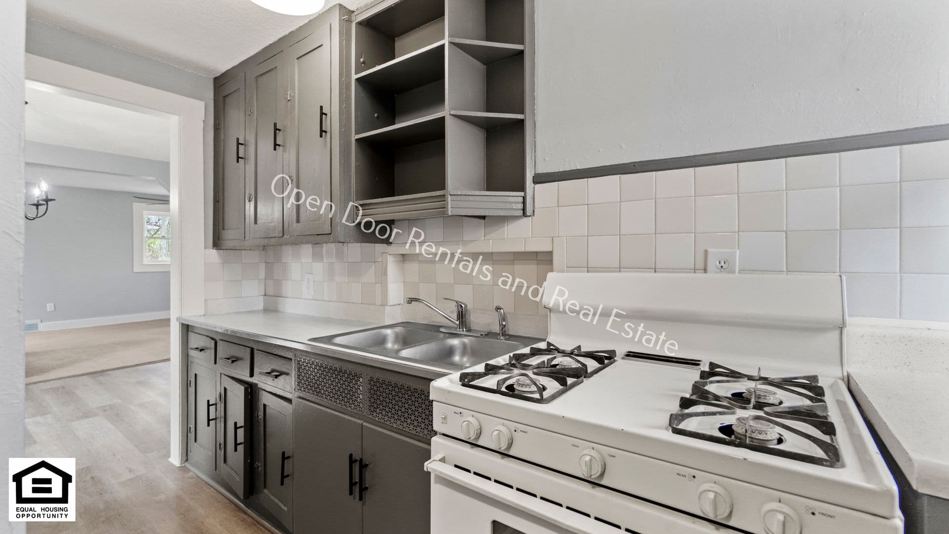 Fort Wayne Apartment: 2144 Edgehill Ave