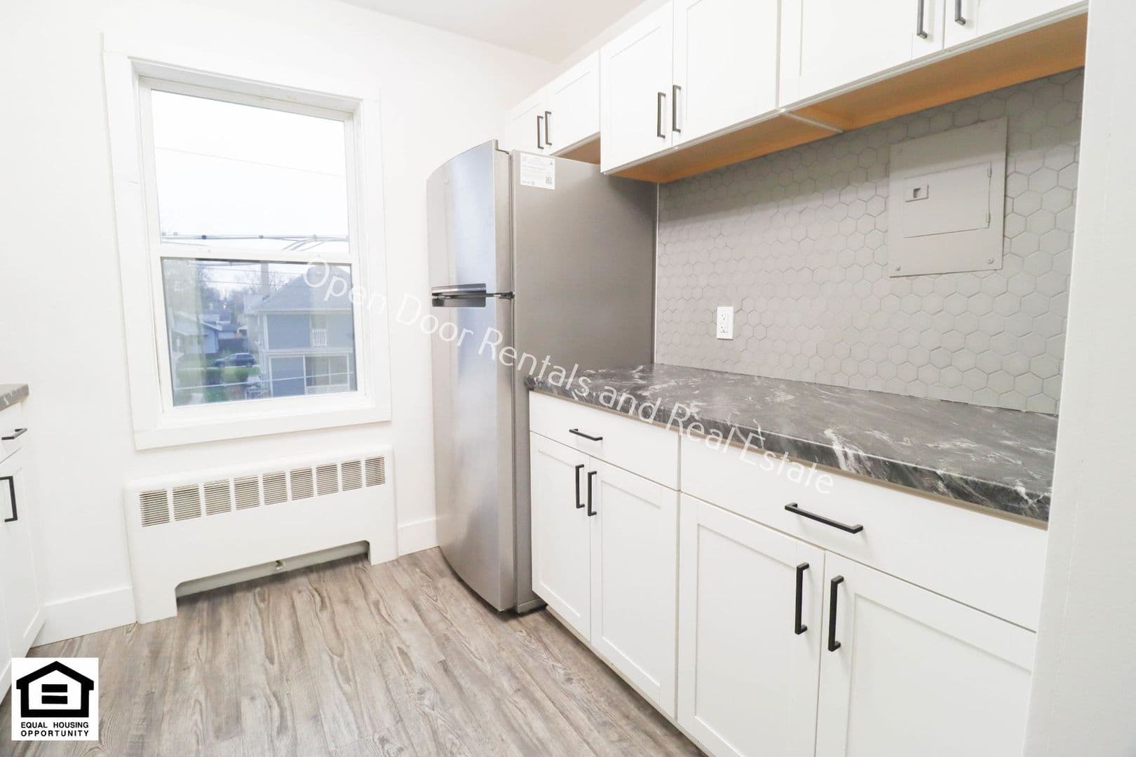 Fort Wayne Apartment: 1823 Griswold Drive