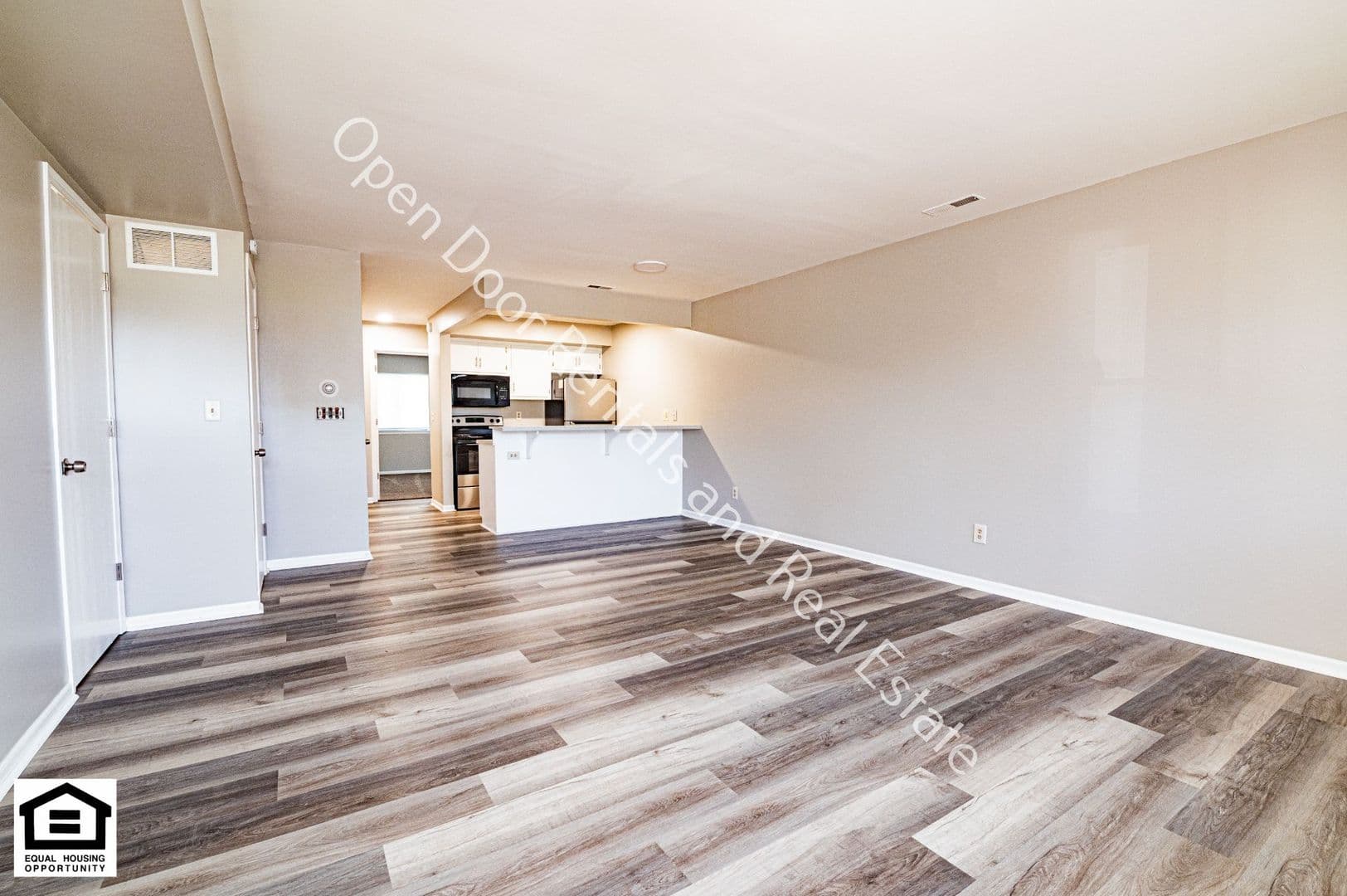 Auburn Apartment: 1000 Old Brick Rd