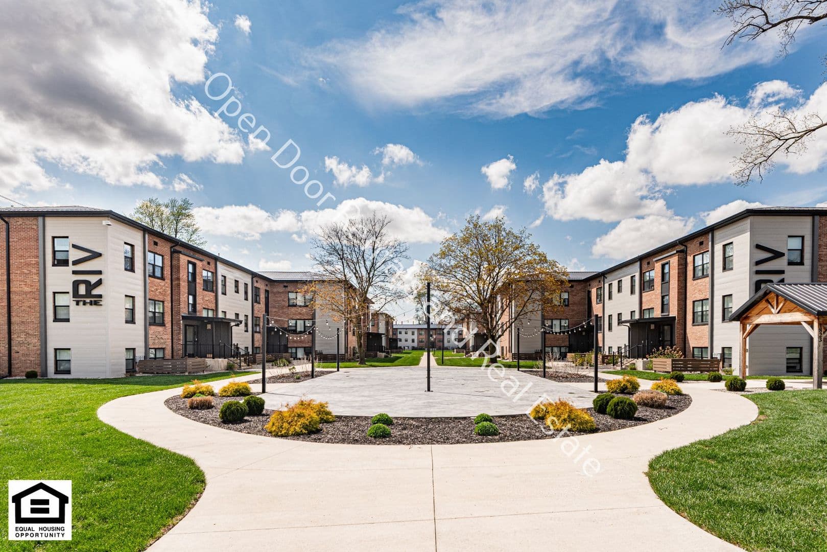 Fort Wayne Apartment: 1823 Griswold Drive