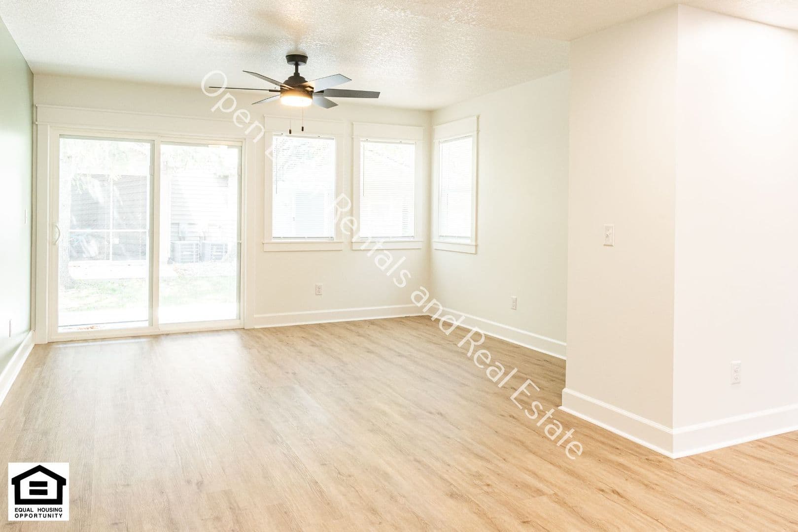 Huntertown Apartment: 15018 Tally Ho Dr