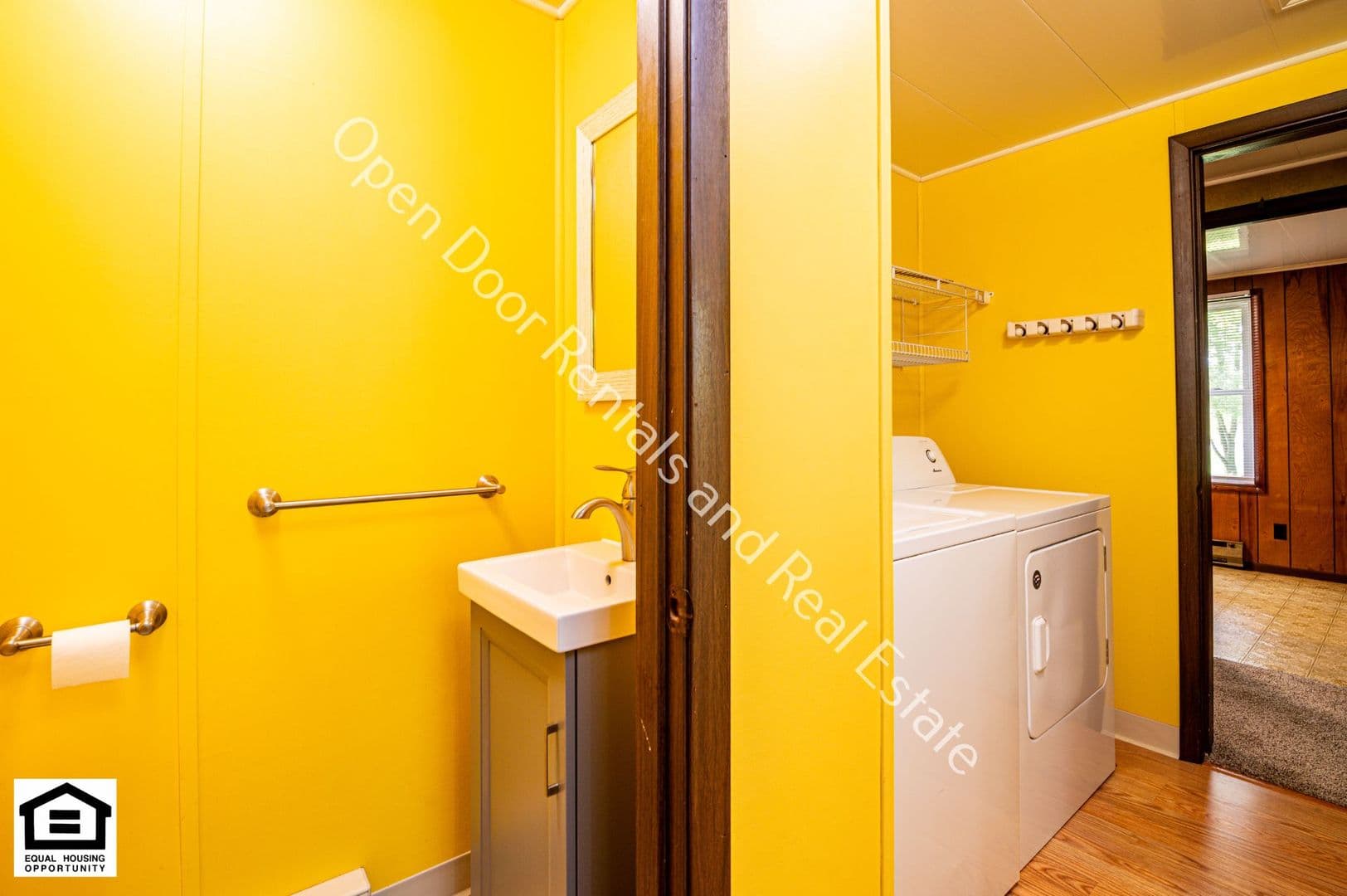 Corunna House: 1561  County Road 00 W