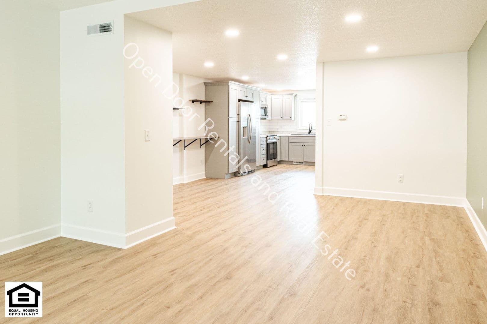 Huntertown Apartment: 15018 Tally Ho Dr