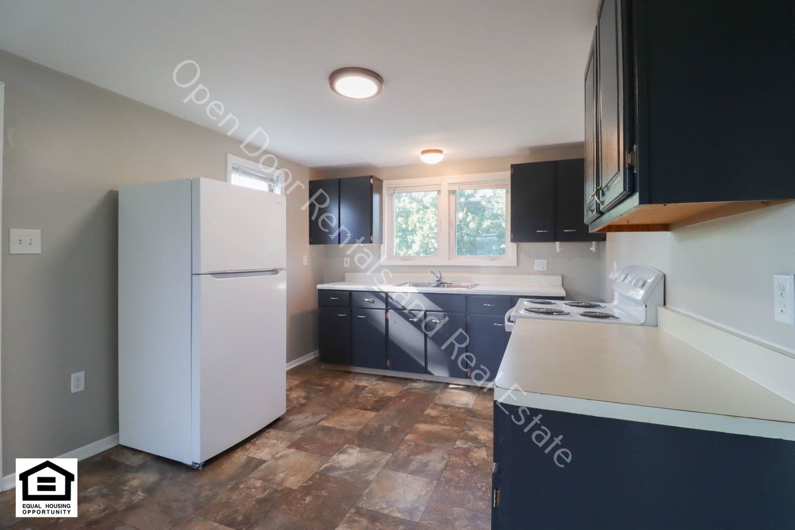 Auburn House: 1801 Dallas st