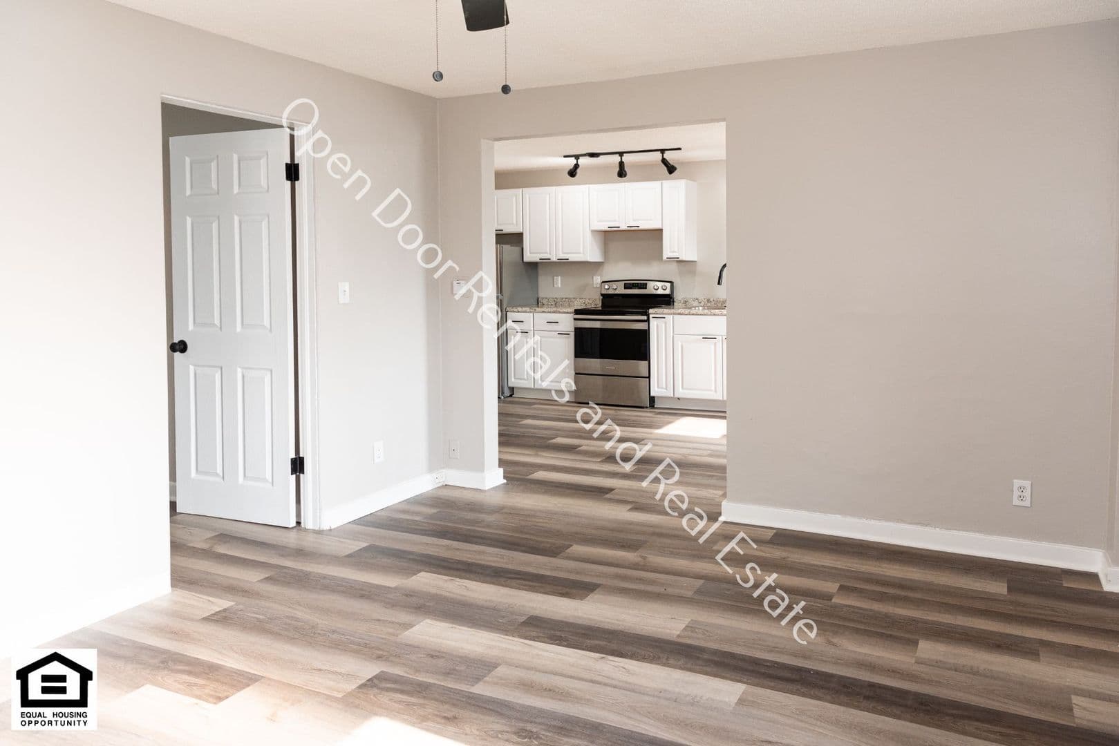 Auburn Apartment: 202 N Jackson St