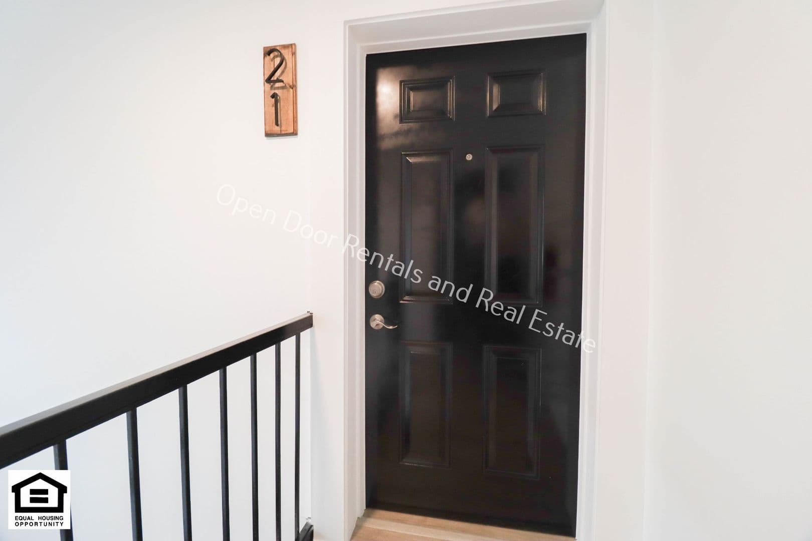 Fort Wayne Apartment: 1823 Griswold Drive