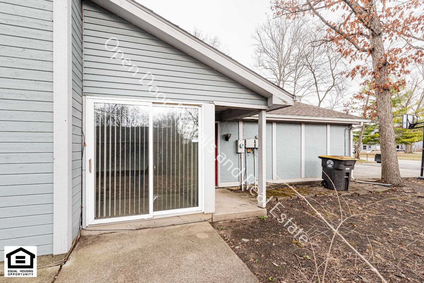 Fort Wayne Apartment: 4111 Harris Road