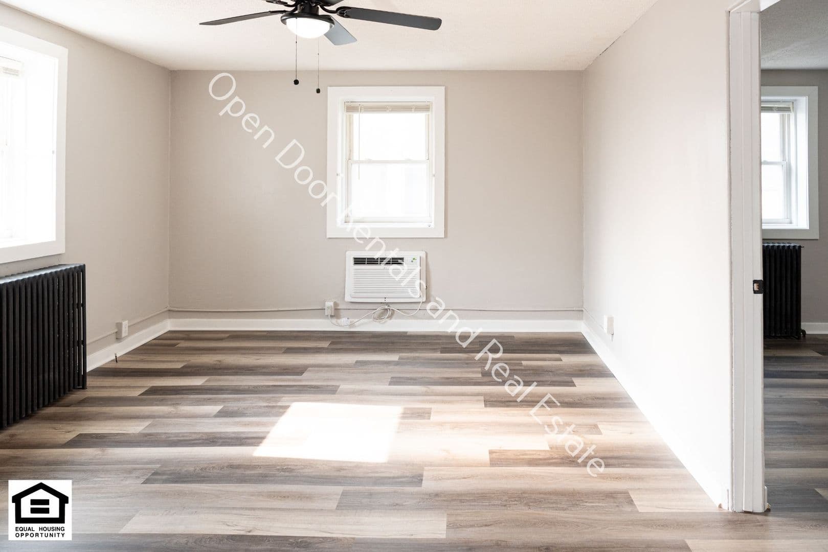 Auburn Apartment: 202 N Jackson St