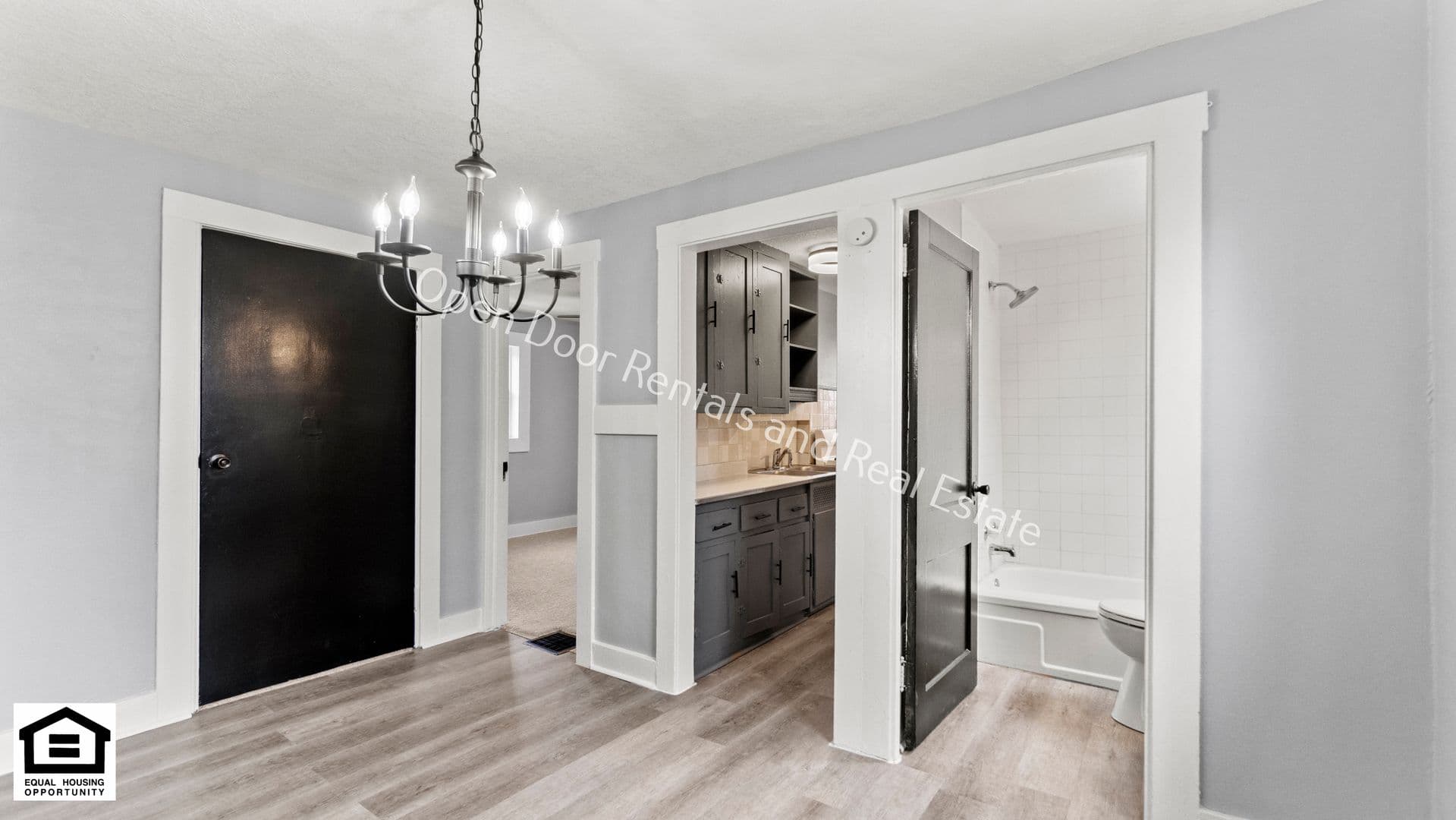 Fort Wayne Apartment: 2144 Edgehill Ave