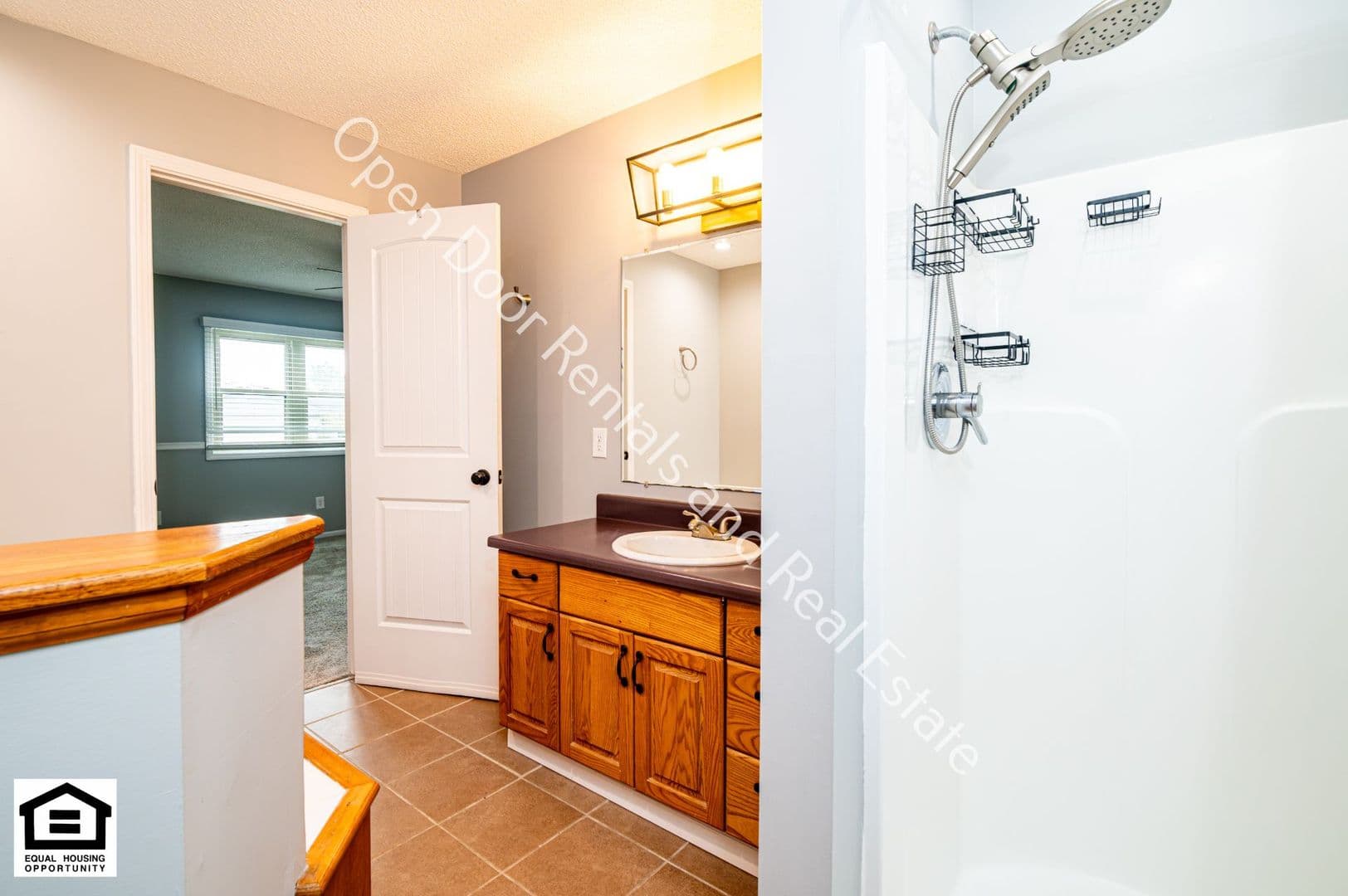 Woodburn House: 5021 Clovedale Dr