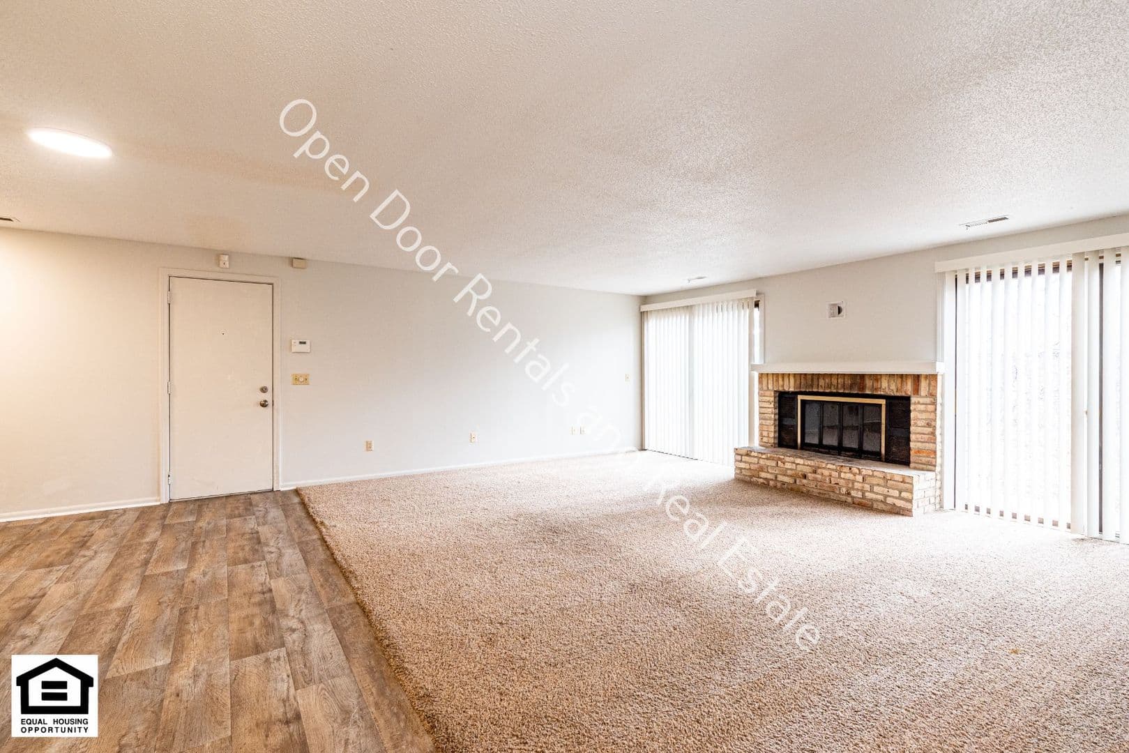 Fort Wayne Apartment: 4111 Harris Road
