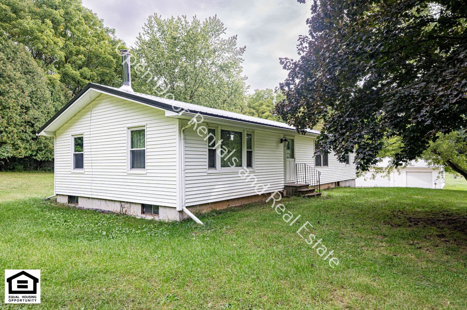 Corunna House: 1561  County Road 00 W