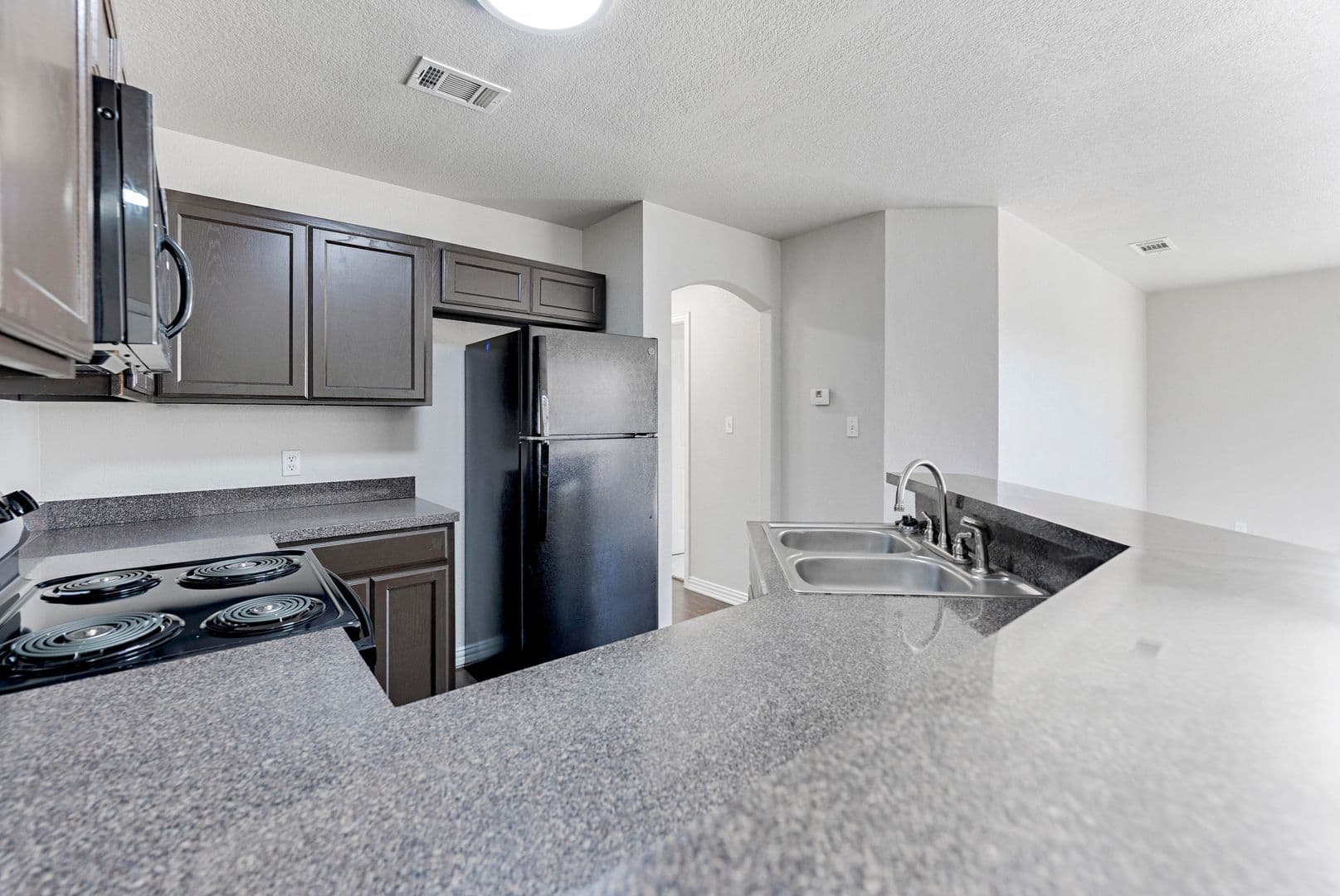 Weatherford Apartment: 309 Tyler Ct.