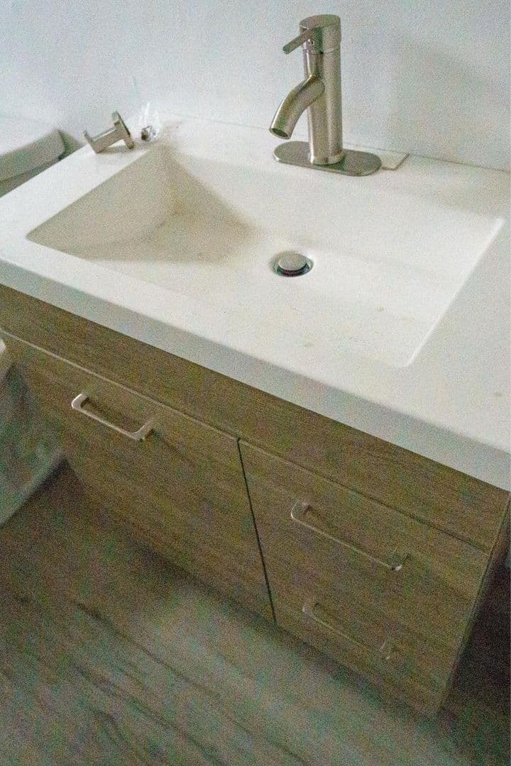 Oakland Apartment: 2678 79th Avenue