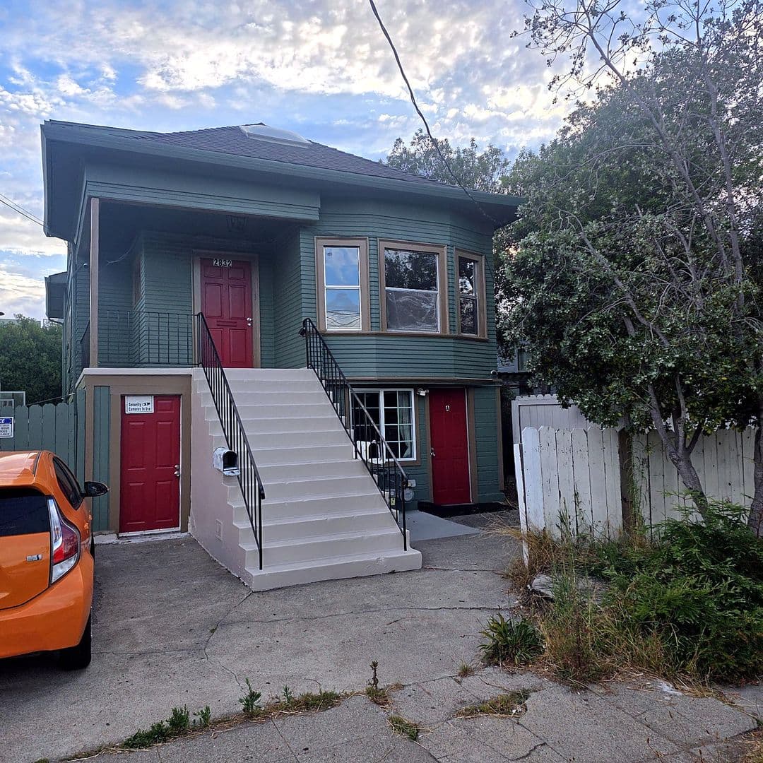Berkeley Apartment: 2832 8th Street