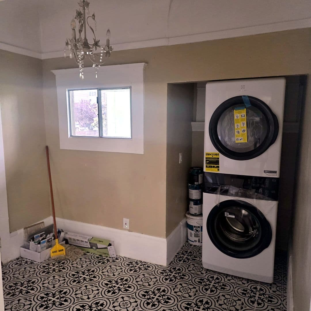 Berkeley Apartment: 2832 8th Street