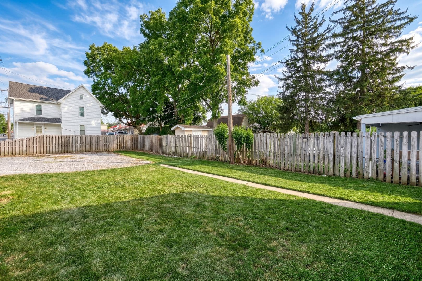 Mechanicsburg Apartment: 42 E Locust St