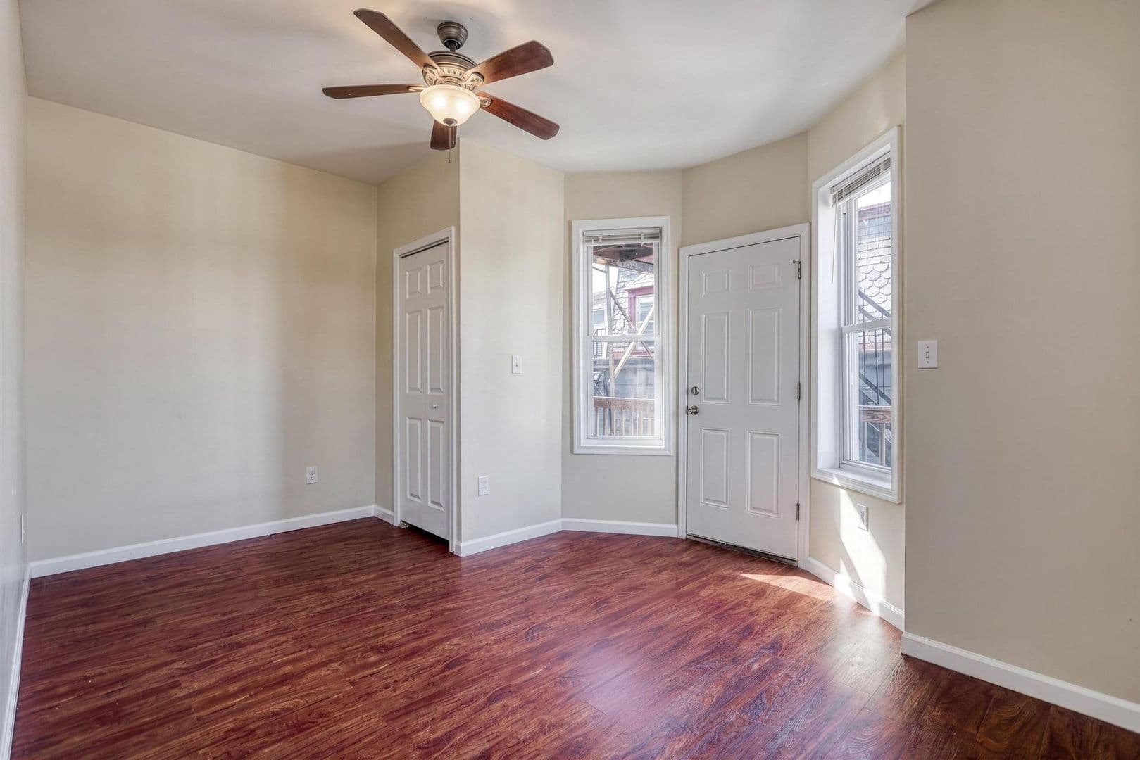 Harrisburg Apartment: 1540 N 5th St