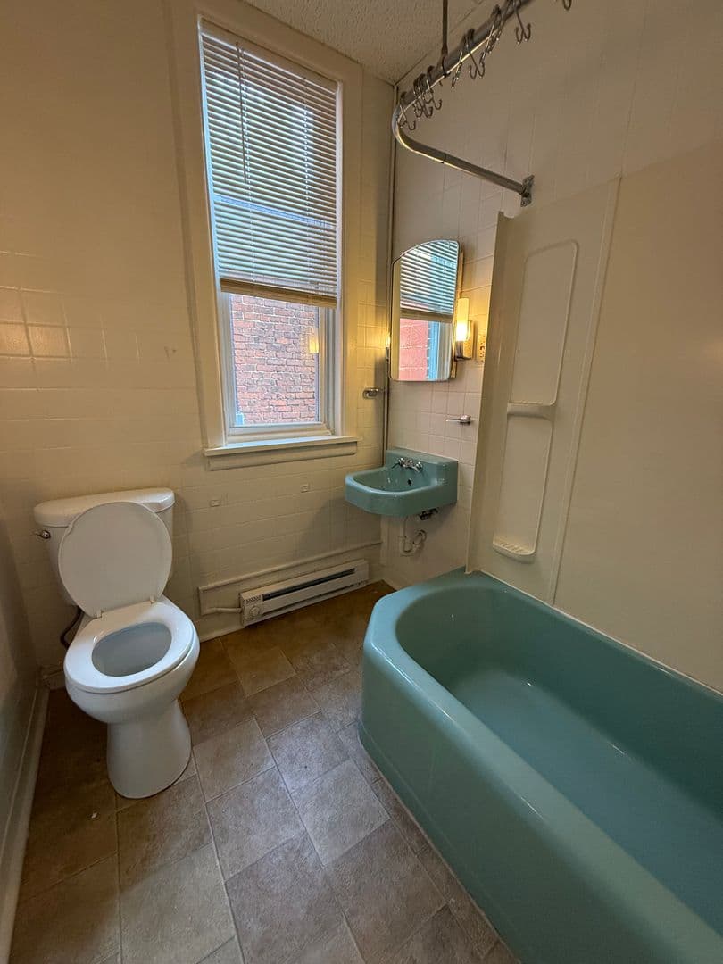 Harrisburg Apartment: 1332 N 2nd St